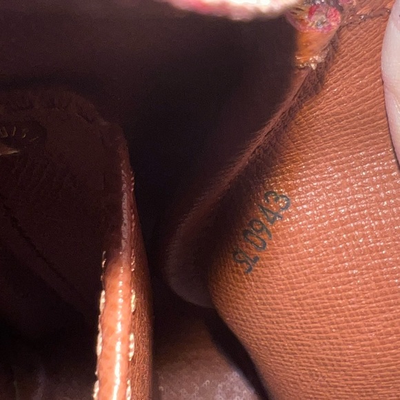 Real authentic vintage Louis Vuitton buckle no zipper hand bag - Picture 12 of 13